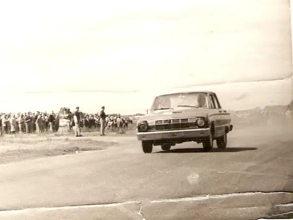 El Ford Falcon de Rodolfo De Alzaga por Chivilcoy.