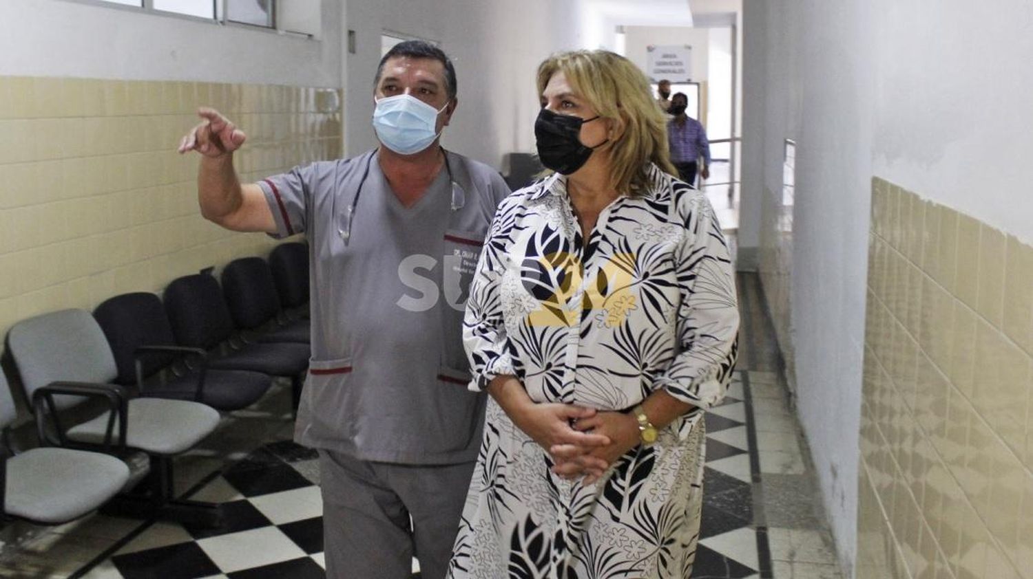 Martorano visitó la nueva Sala de Pediatría del Hospital de Casilda