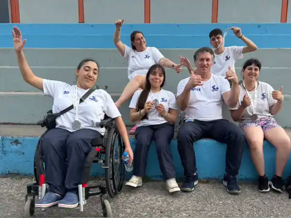 Juegos Bonaerenses: cuatro medallas en Natación PCD para Tres Arroyos