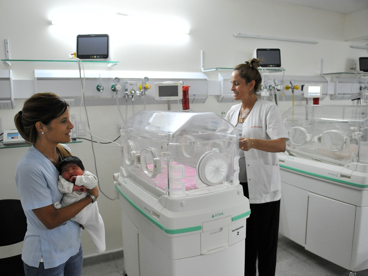 Aprueban abrir oficina del Registro Civil en el Hospital para que ningún recién nacido salga sin su DNI