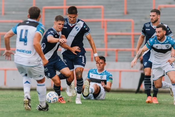 Alvarado vuelve al ruedo ante San Miguel con la obligación de sumar