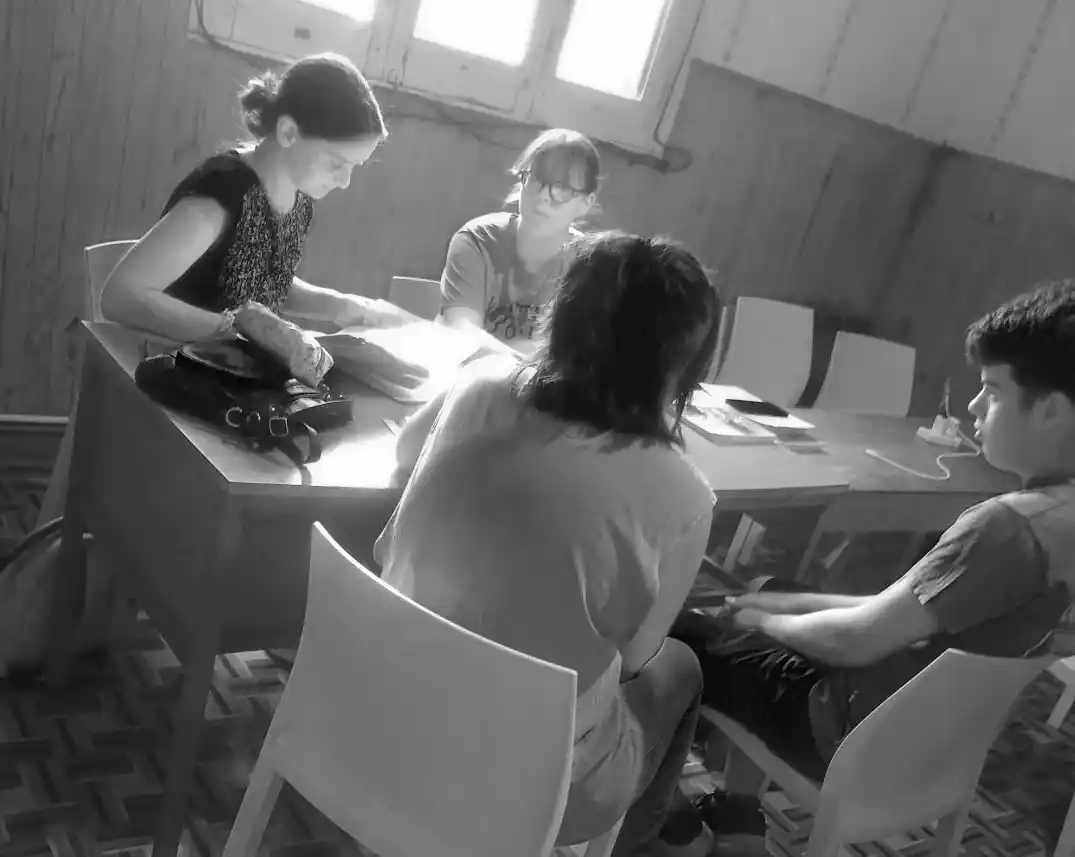 Juventud Peronista de Crespo ofrece clases de apoyo a cambio de alimentos no perecederos