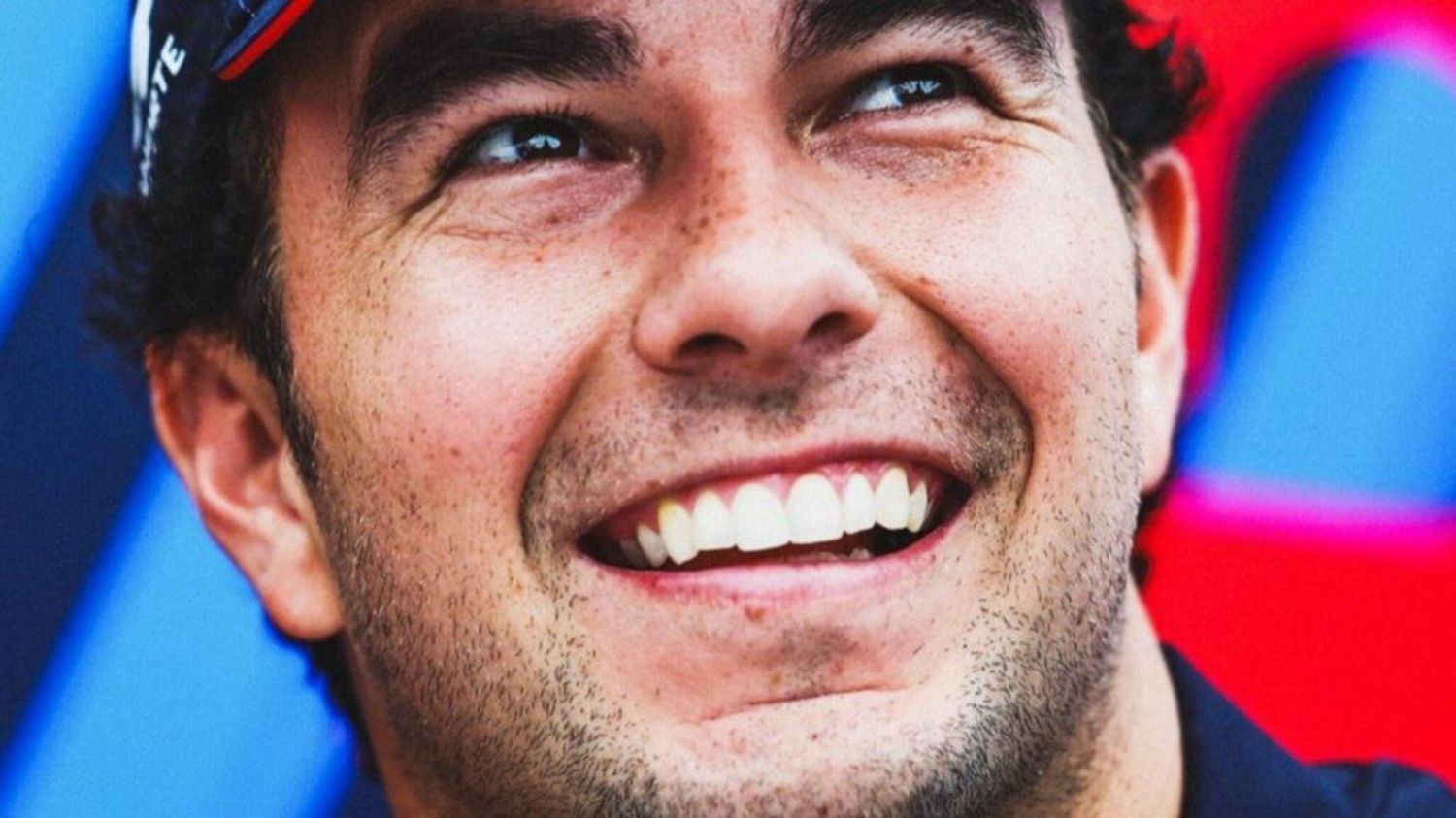 Checo Pérez tiene muchos motivos para sonreír tras esta noticia