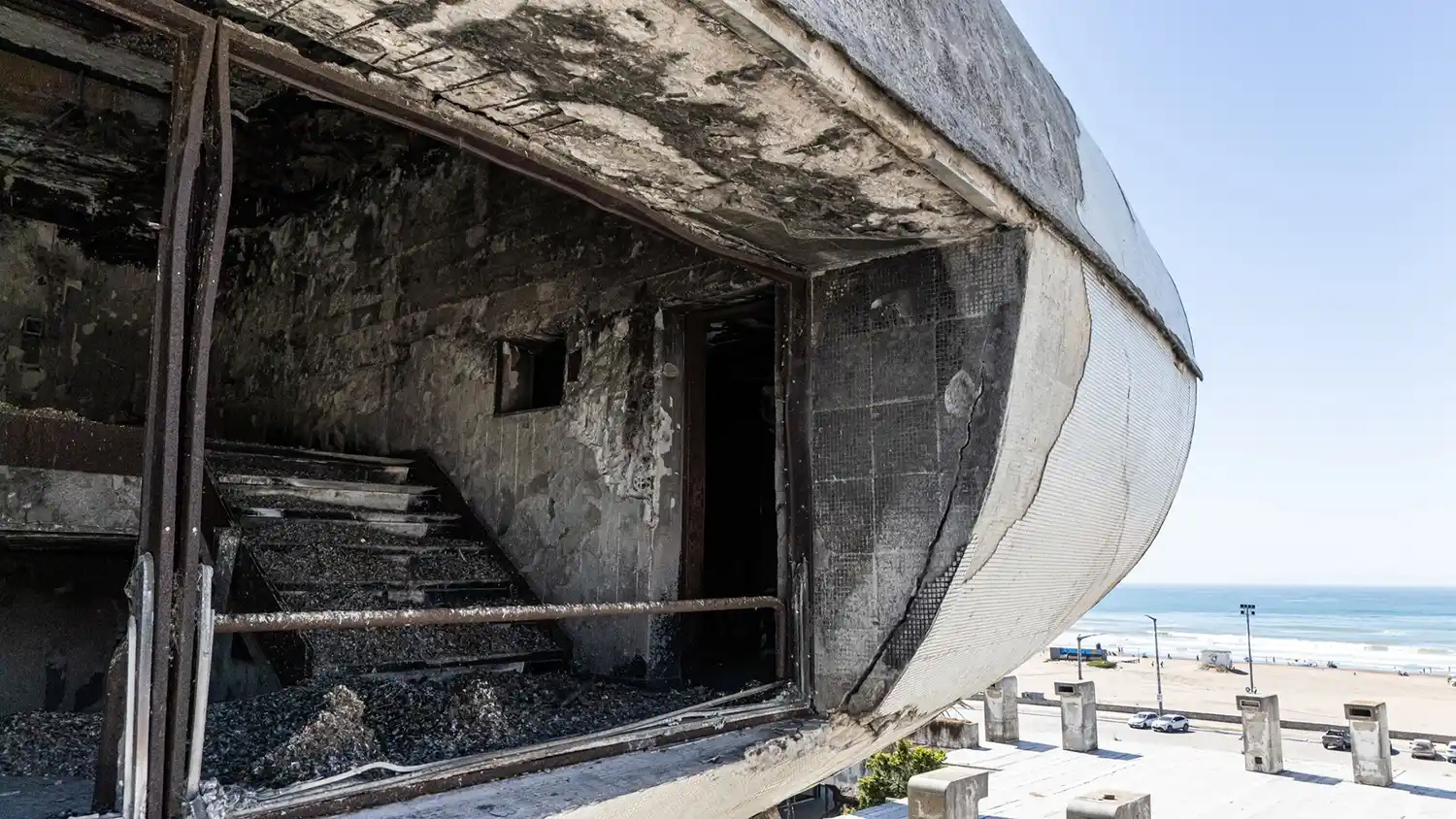 Ecos Diarios recorrió las ruinas del Casino en medio del debate por su futuro