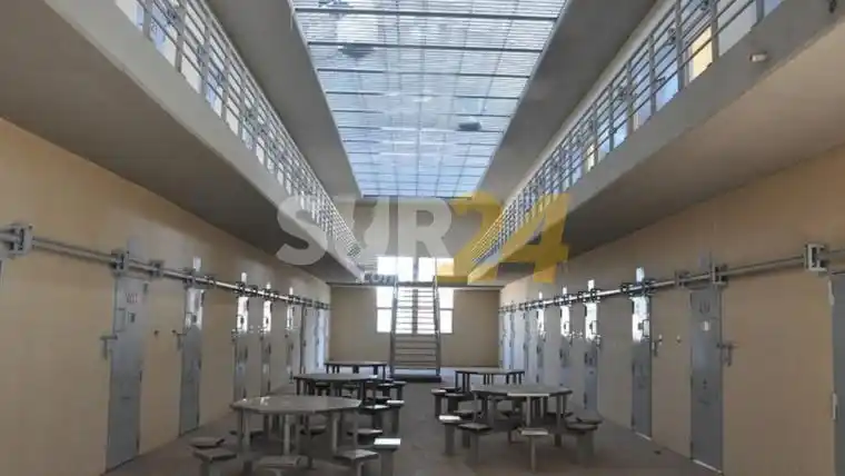 Golpearon salvajemente a una mujer trans al ingresar a una cárcel de hombres