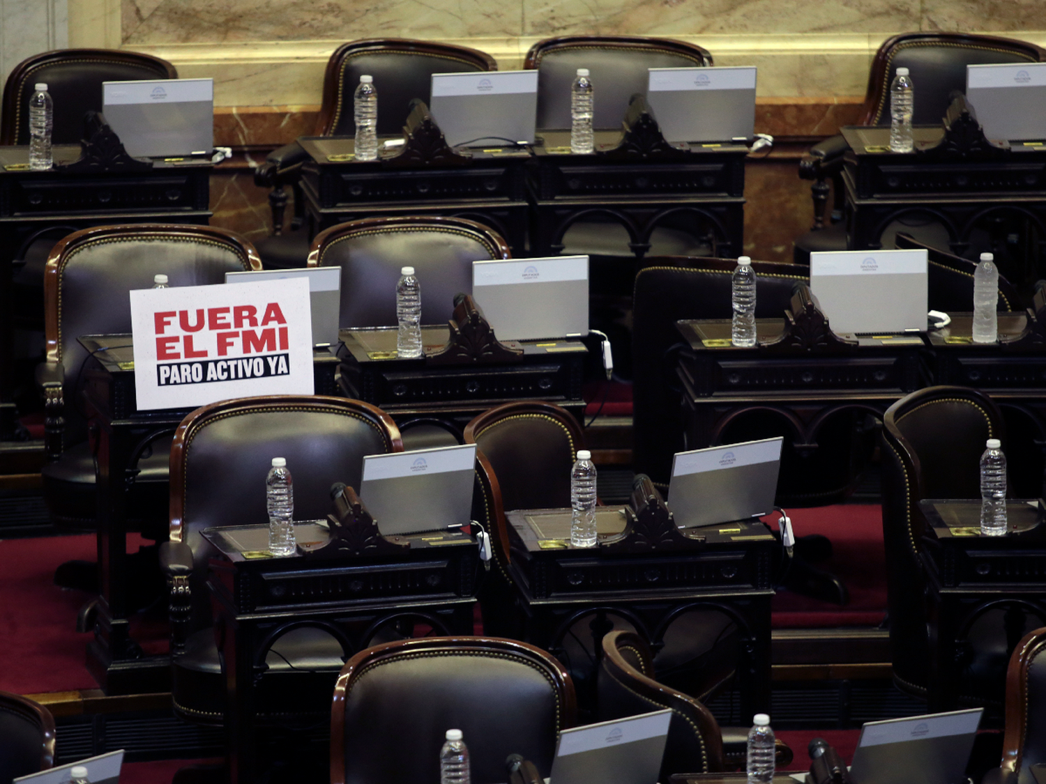 La oposición no tuvo quórum para tratar el acuerdo con el FMI