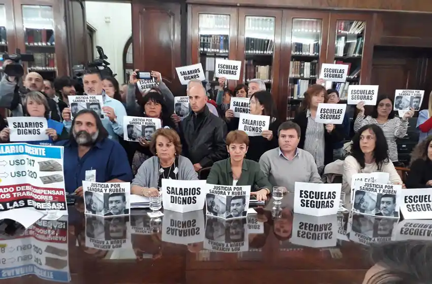 Gremios docentes rechazaron la propuesta del Gobierno bonaerense