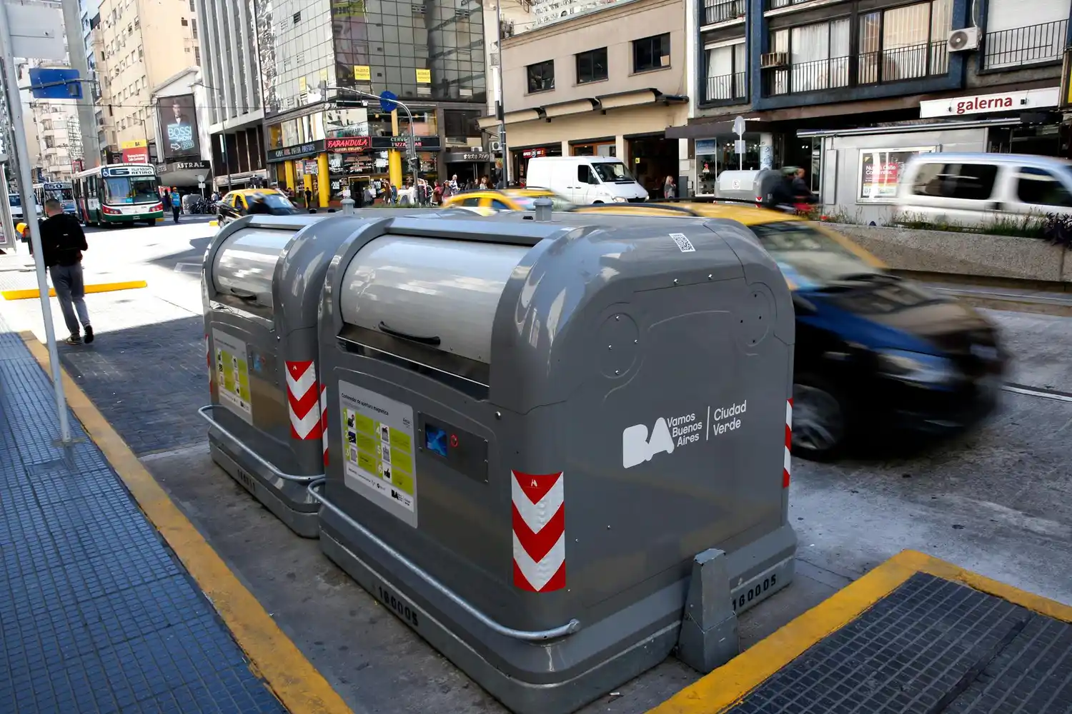 Buenos Aires: inauguraron “contenedores inteligentes” para que no revuelvan la basura