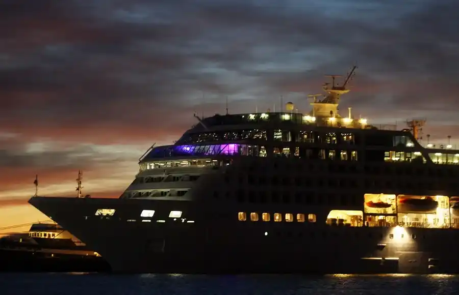 Tres muertos en un crucero que partió de Argentina.