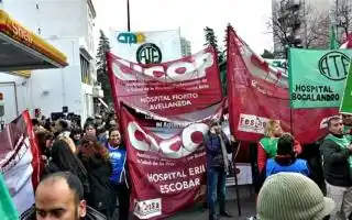 Continúa el paro de médicos y judiciales bonaerenses