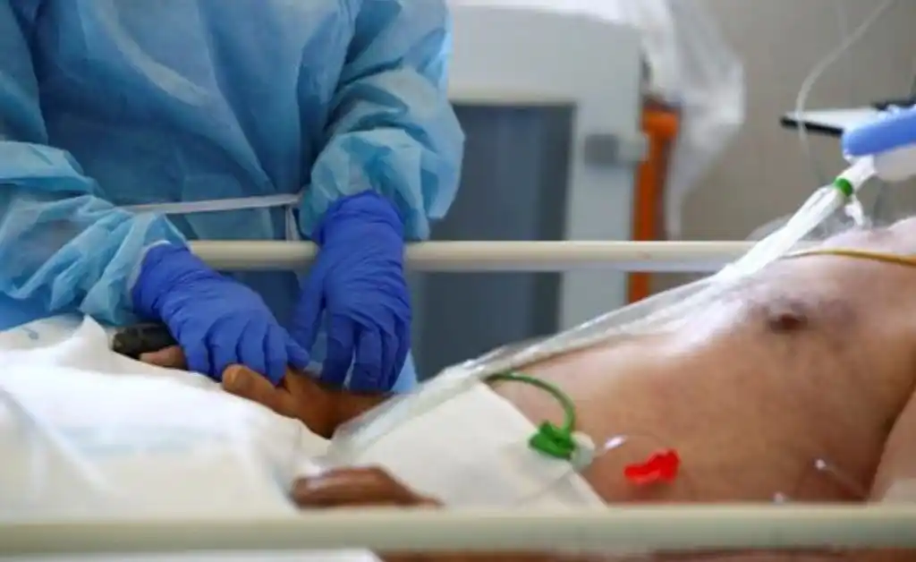 Suiza no ingresará a ancianos en las UCI si hay saturación por coronavirus