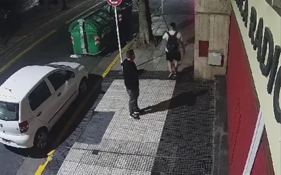 Los atacantes fueron identificados por las cámaras de seguridad