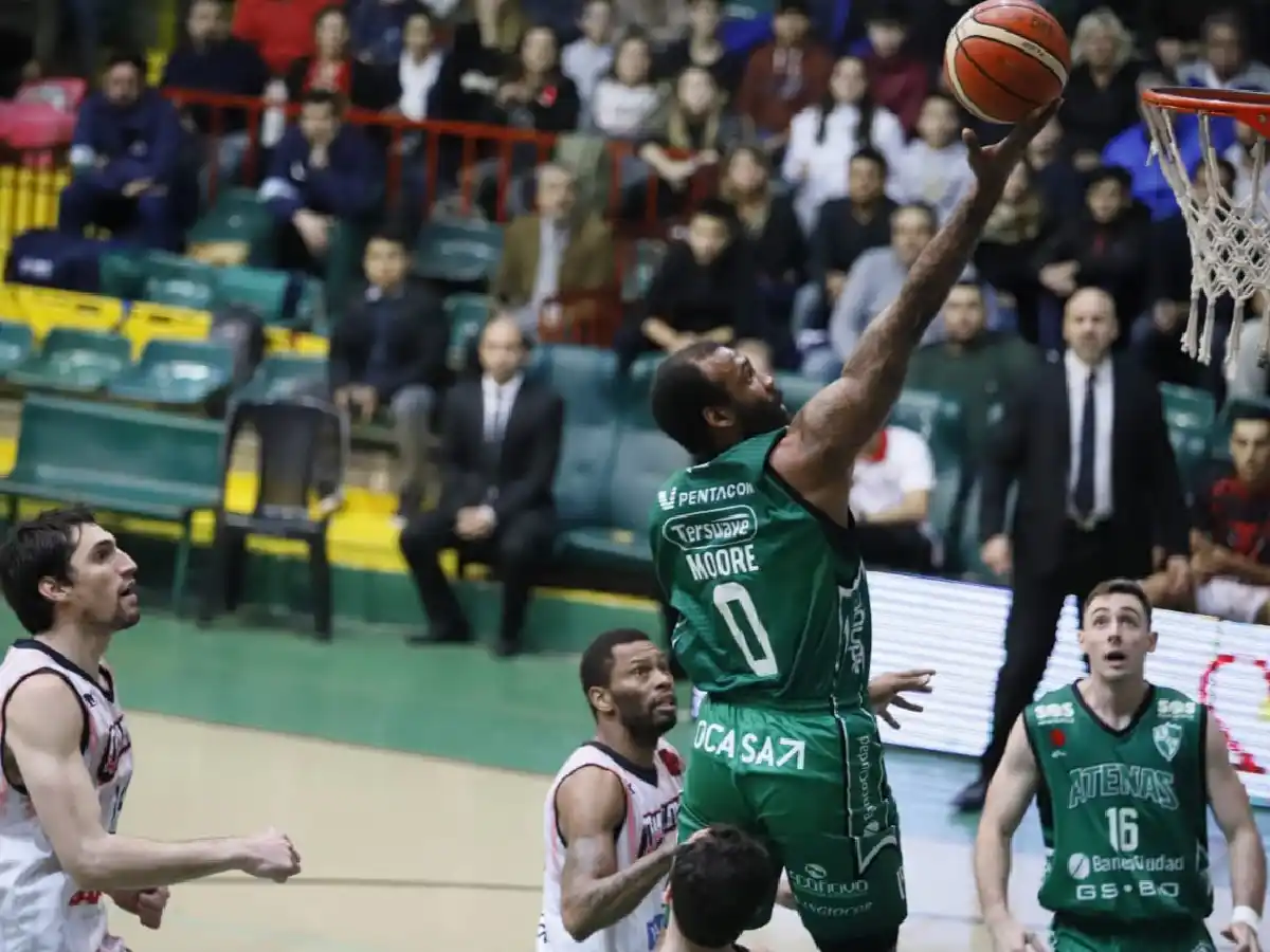  Atenas logró una importante victoria