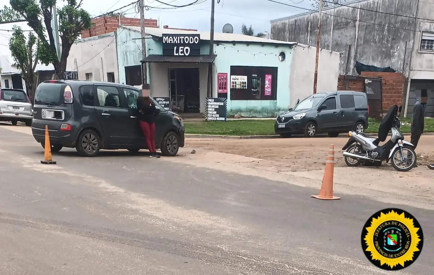 Un joven fue trasladado al Masvernat tras un choque entre una moto y un auto