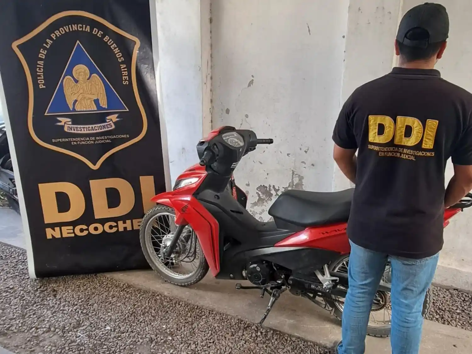 Rodados secuestrados junto a piezas y accesorios de motos, en el procedimiento policial