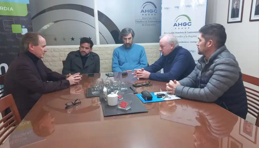 Bordet se reunió con representantes del sector hotelero gastronómico