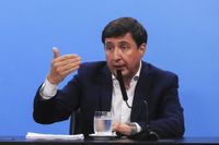 Arroyo aseguró que fue "reorganizado" el sistema de compras de alimentos