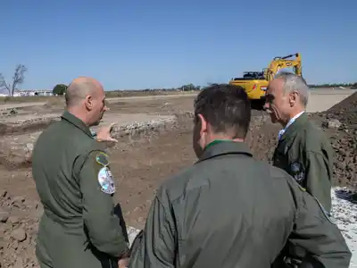 La instalaciones para recibir a los F-16 llevan un 90 por ciento de avance