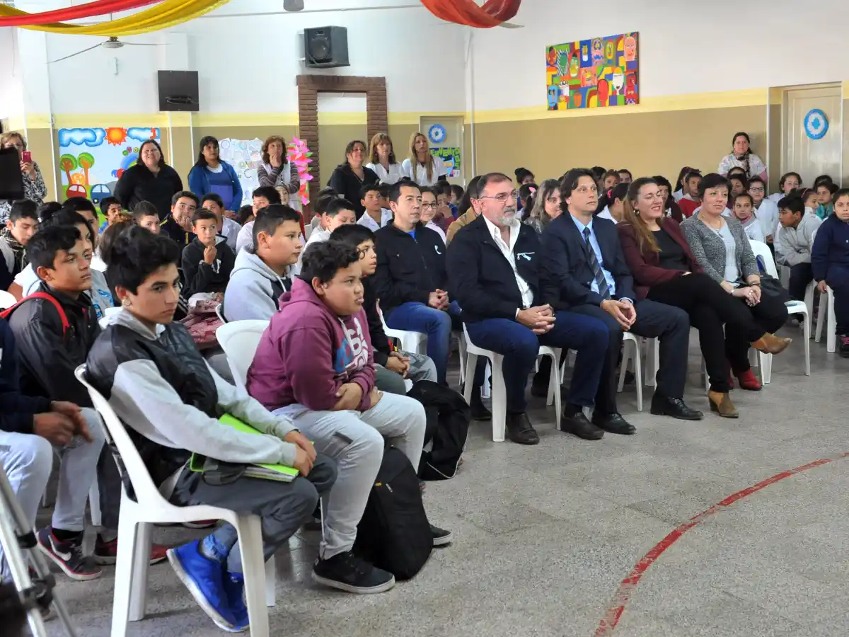 Comenzaron las clases en el segundo secundario de Frontera 