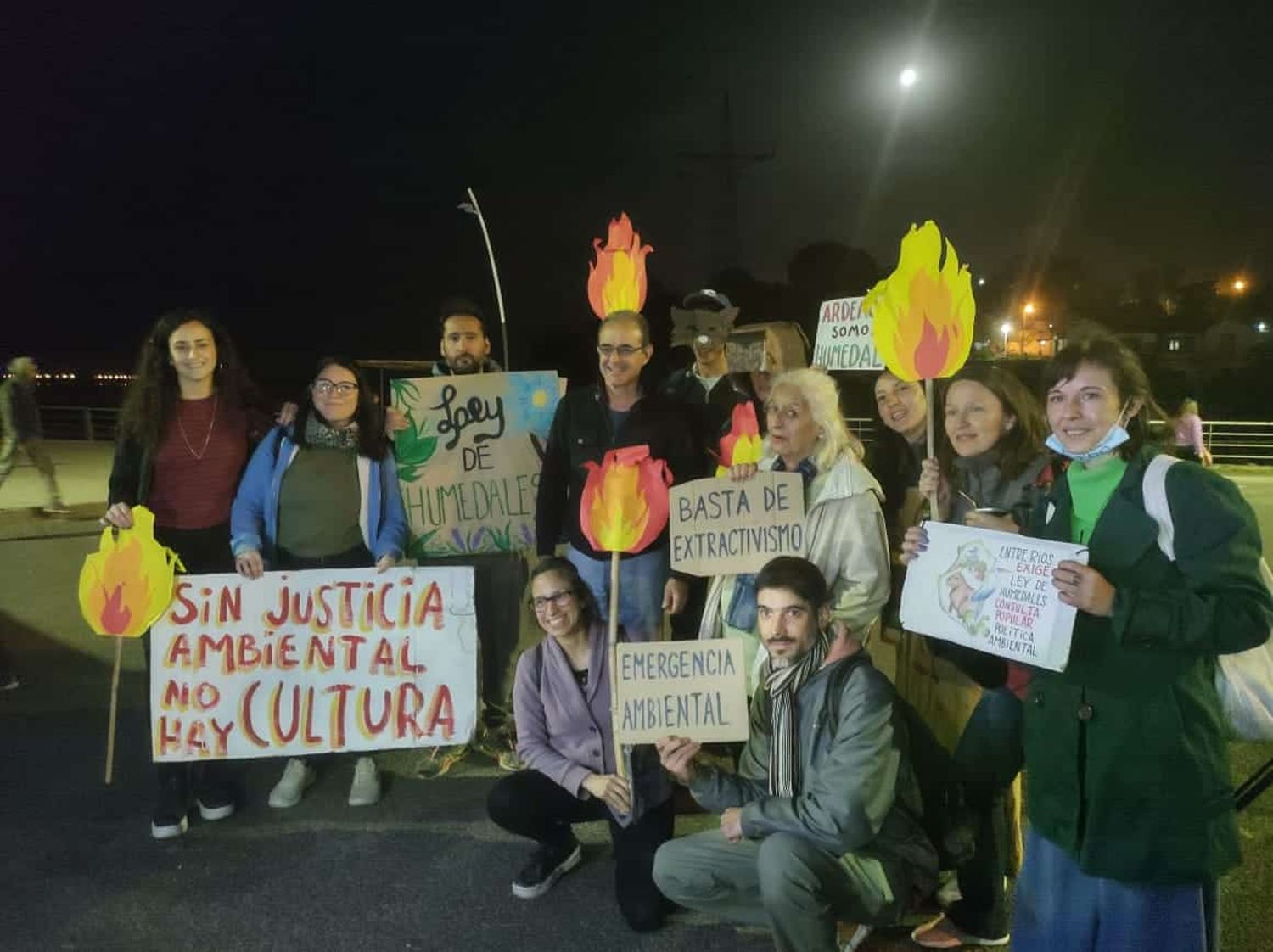 Protestaron contra las quemas y reclamaron Ley de Humedales