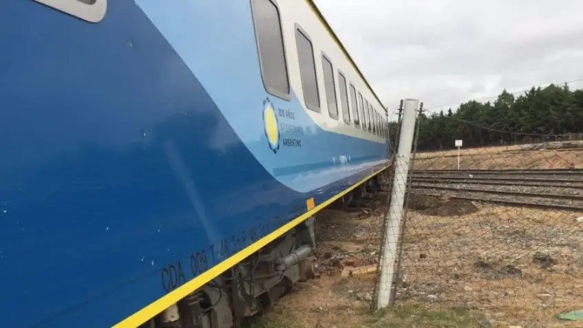 Descarriló un tren de pasajeros en Güemes y Francia