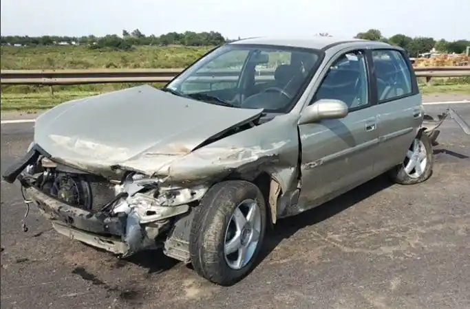 Dos heridos tras un despiste en la autopista Rosario-Santa Fe