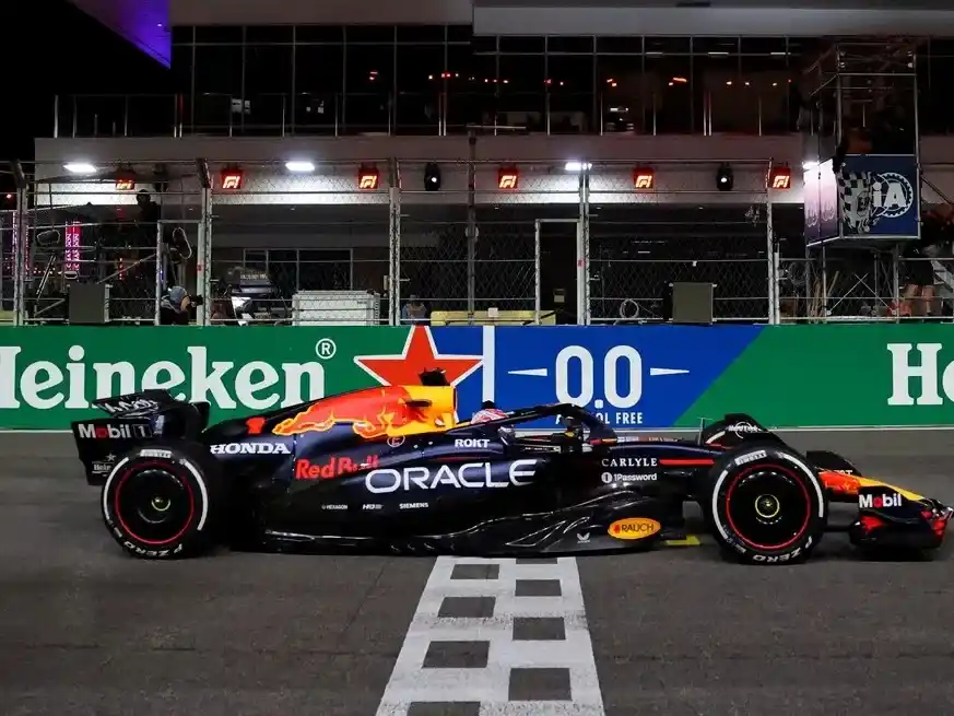 Verstappen ganó de punta a punta y va por otro título en la Fórmula 1. Foto: Reuters