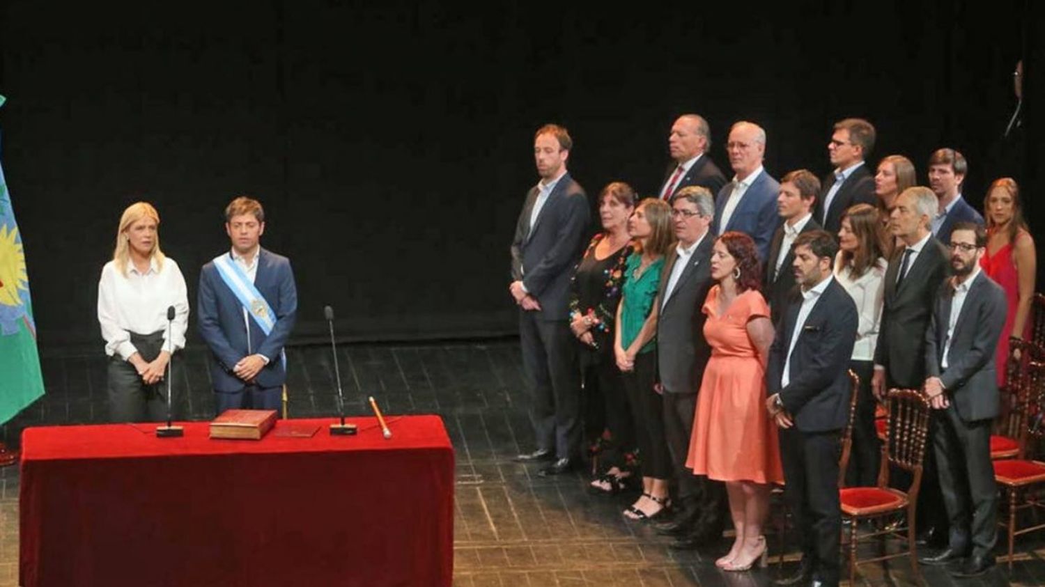 Kicillof le tomó juramento a sus Ministros: "El Estado tiene que ser militante y compañero"