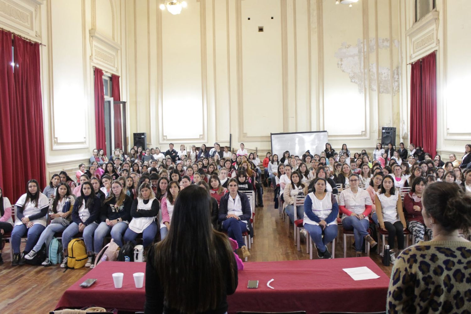 Se realizó una charla de prevención de salud mamaria