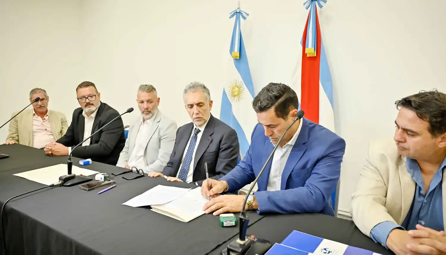 La provincia formalizó un acuerdo con empresa que invertirá 12 millones de dólares en el puerto de Ibicuy