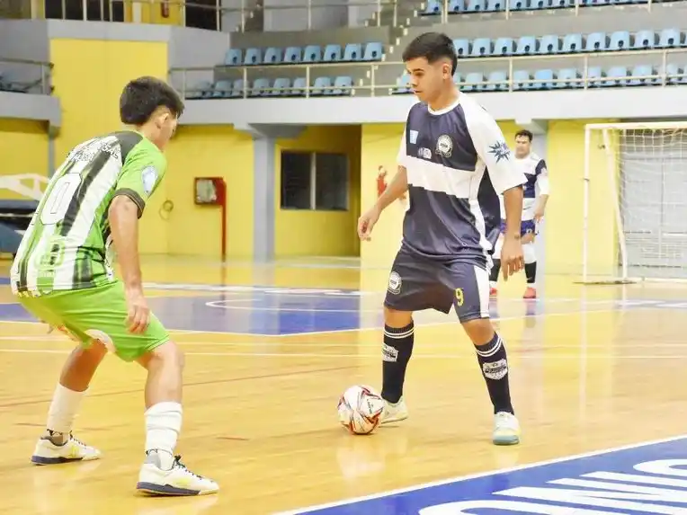 Franjeados sacó ventaja en
la final de ida ante Sanagus