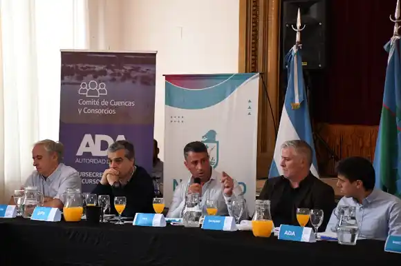 Reclamo conjunto de intendentes de la región para reactivar obras en la Cuenca del Salado