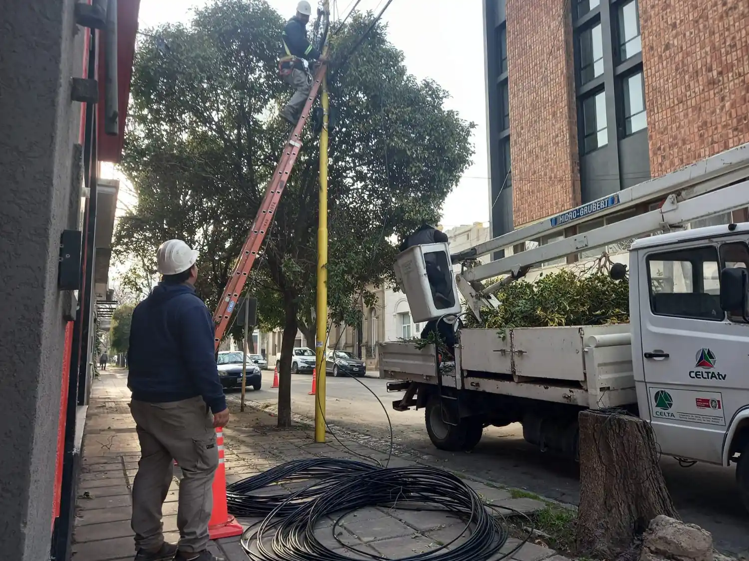 Fibra óptica en el microcentro de Tres Arroyos