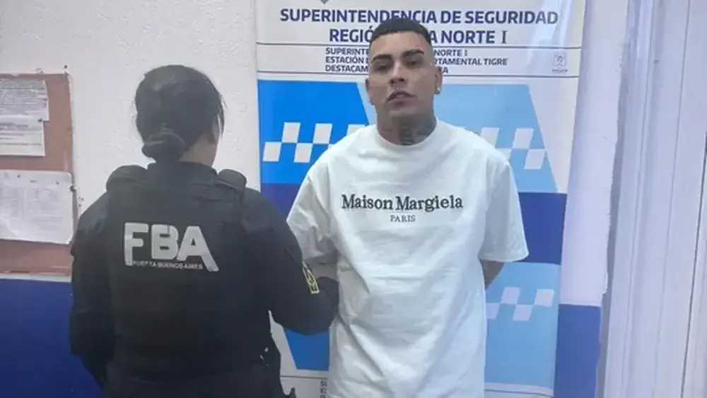 Callejero Fino sigue detenido