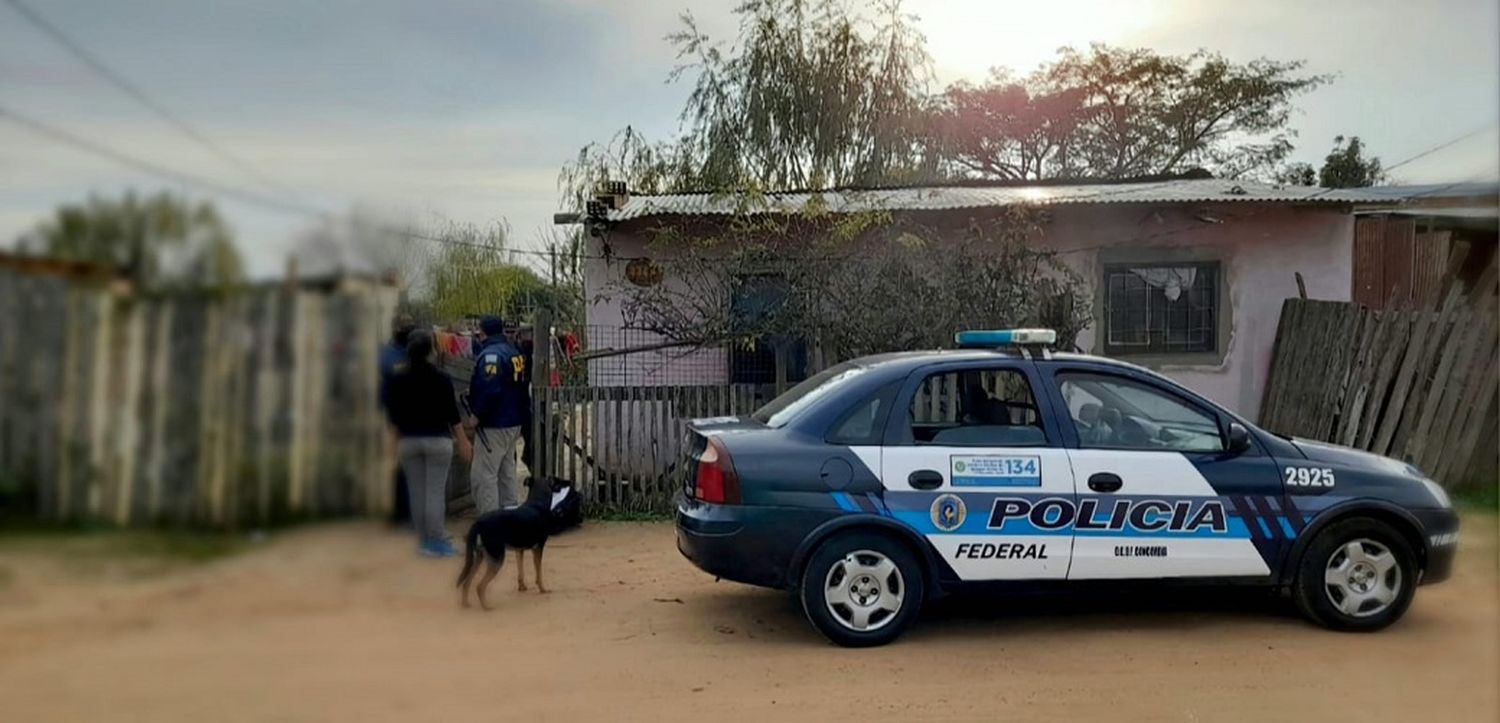 Desmantelaron punto de venta de drogas en kiosco