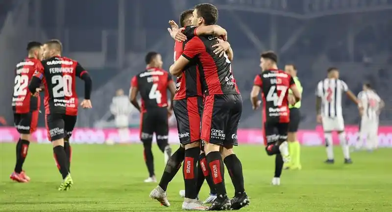 ¡Así no se puede patear!