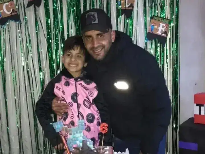 Thiago tenía siete años.