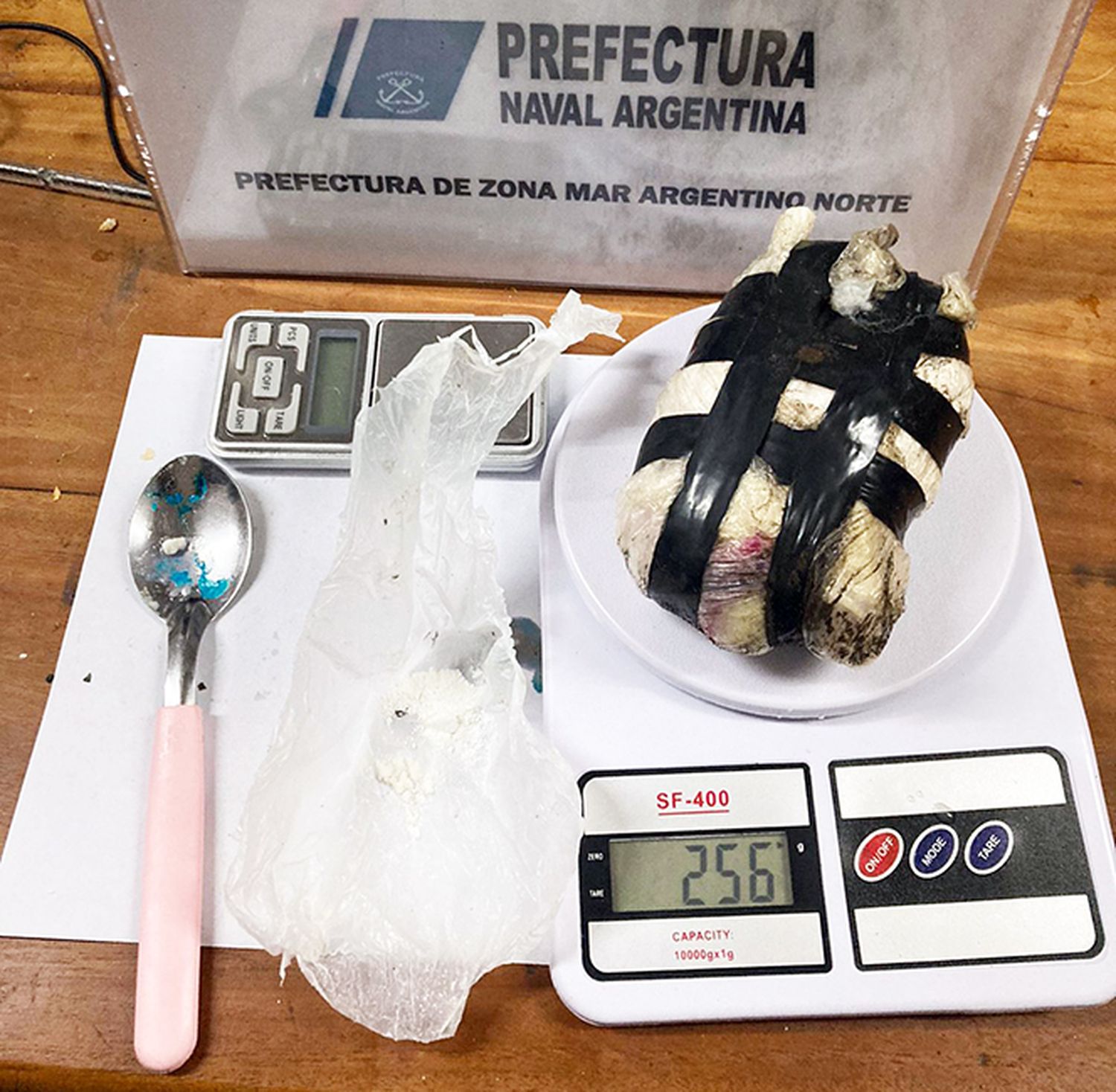 Acusan a un matrimonio de vender cocaína en su vivienda