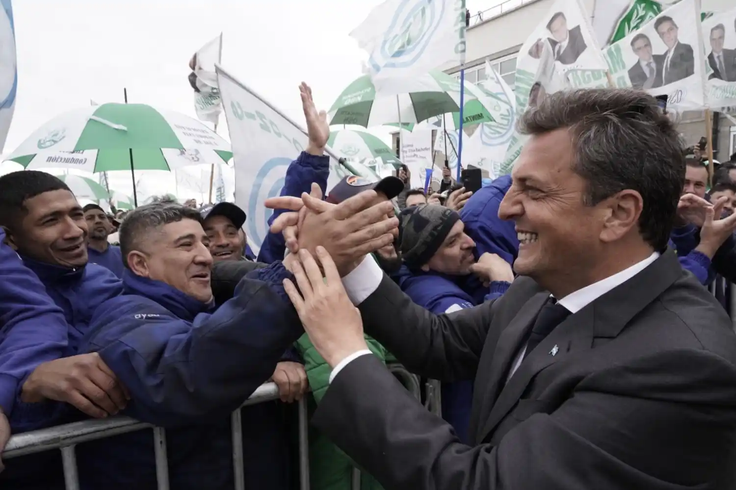 Massa cierra su campaña y vuelve a llamar a la unidad nacional