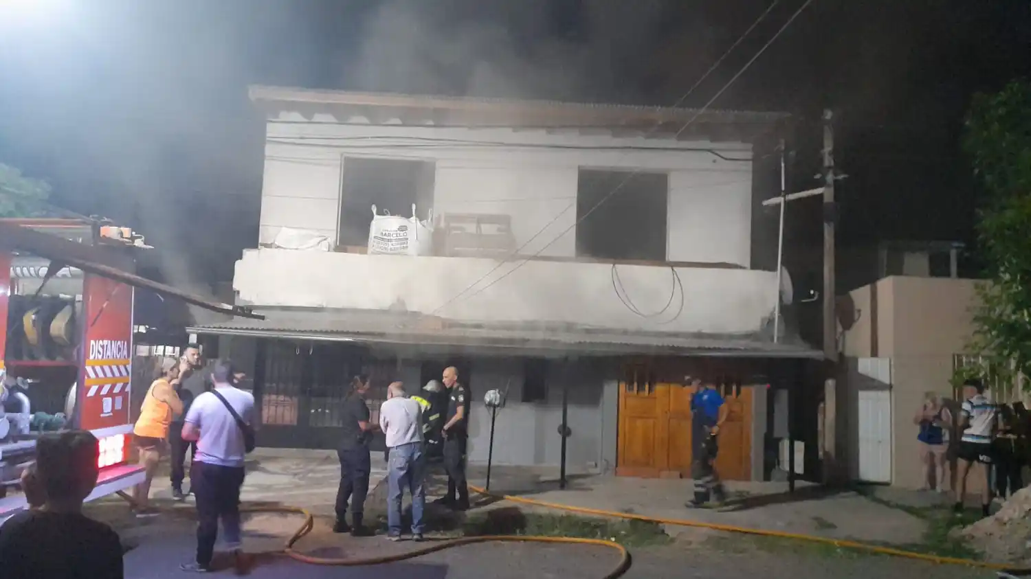 Dos dotaciones de Bomberos intervinieron en incendio de vivienda en Honorio Pueyrredón al 1700