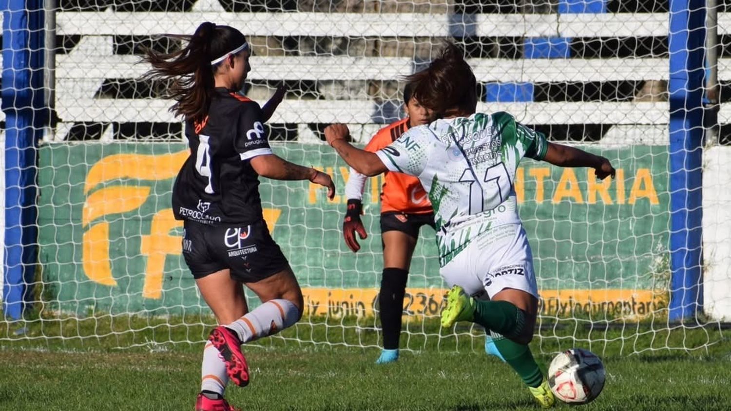 Villa Díaz Vélez quedará libre, mientras que Estación buscará un triunfo en el clásico