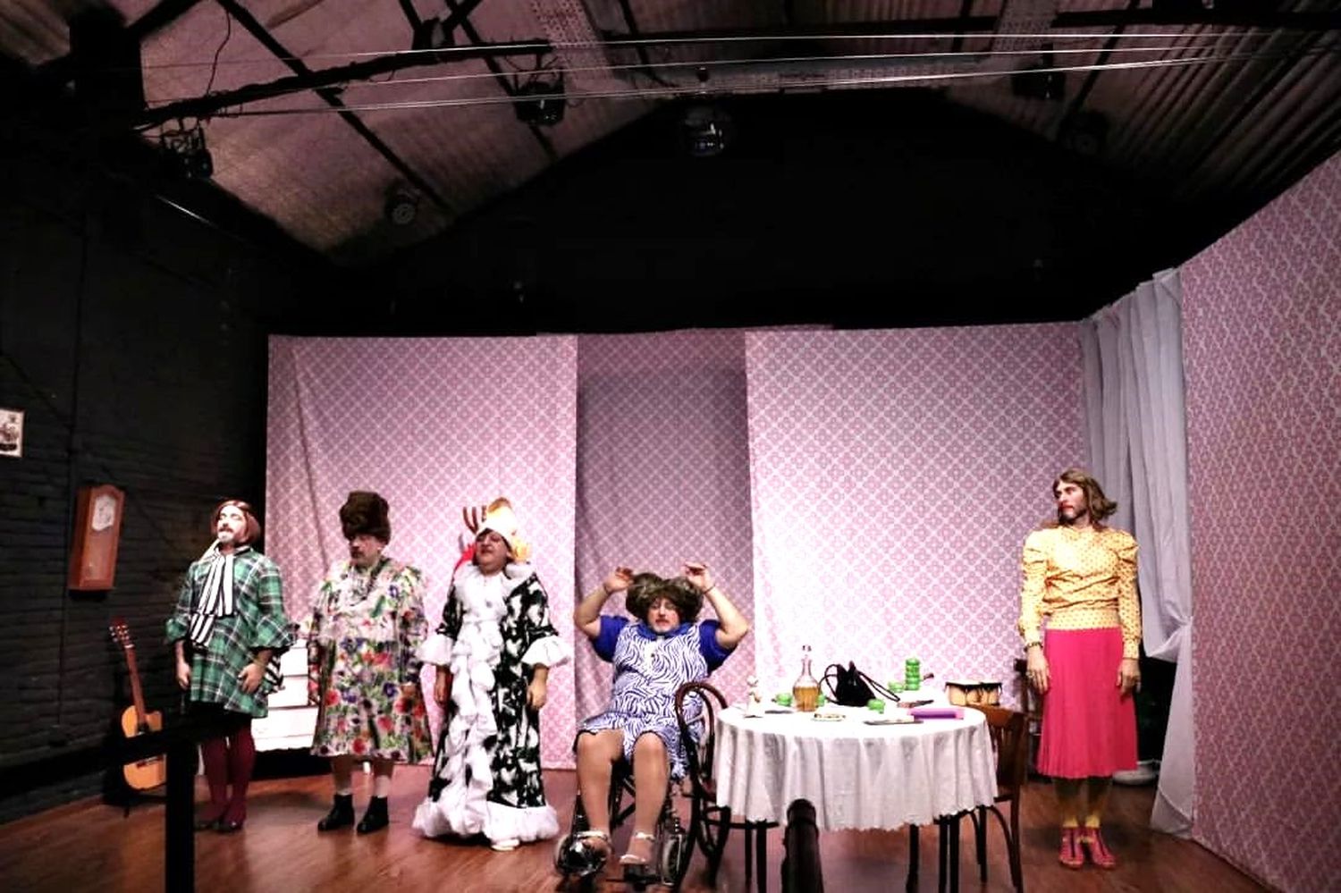 Dos funciones para "Como quien roba un dolor", en Cuarta Pared