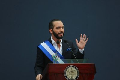 Deriva autoritaria en El Salvador