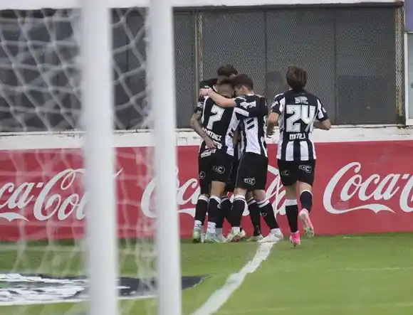 Central Córdoba superó por  la mínima a Defensa y Justicia