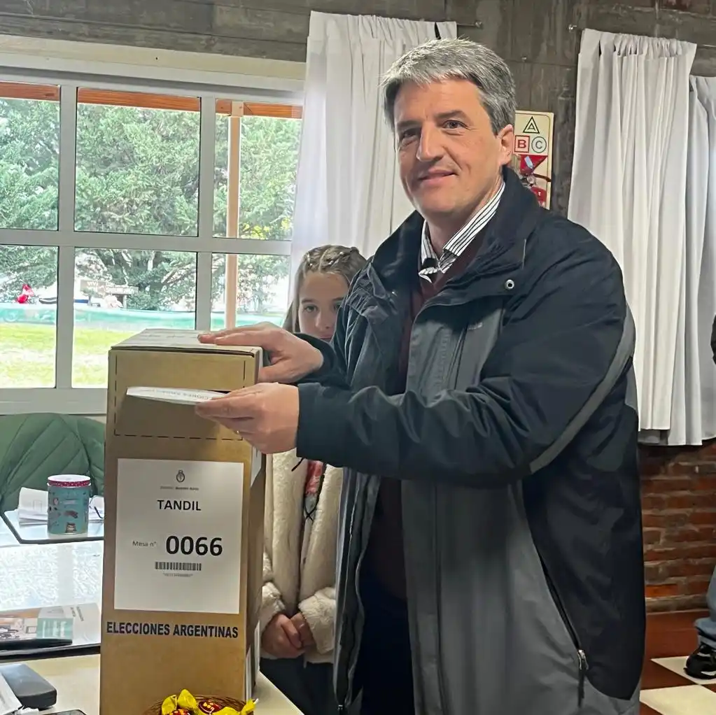 Votan paso candidatos - 3