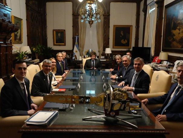 El Secretario del Tesoro de los Estados Unidos mantuvo un encuentro con Milei y apoyó "las audaces medidas económicas".