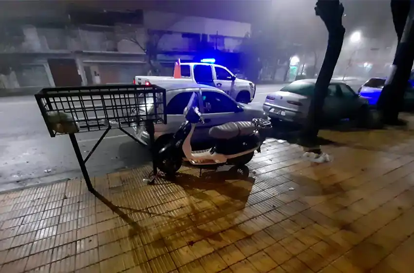 Cortó un candado para robar una moto estacionada: tiene 15 años