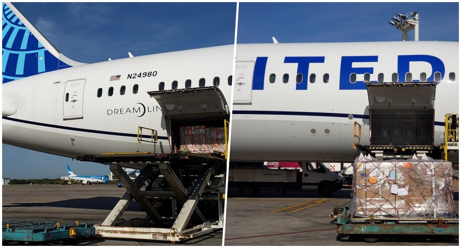 Primer vuelo de United a Buenos Aires con vacunas contra el COVID-19