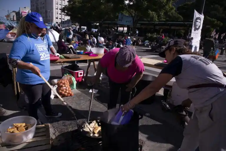 La Ciudad le pide al Gobierno que le saque los planes sociales a quienes cortan calles
