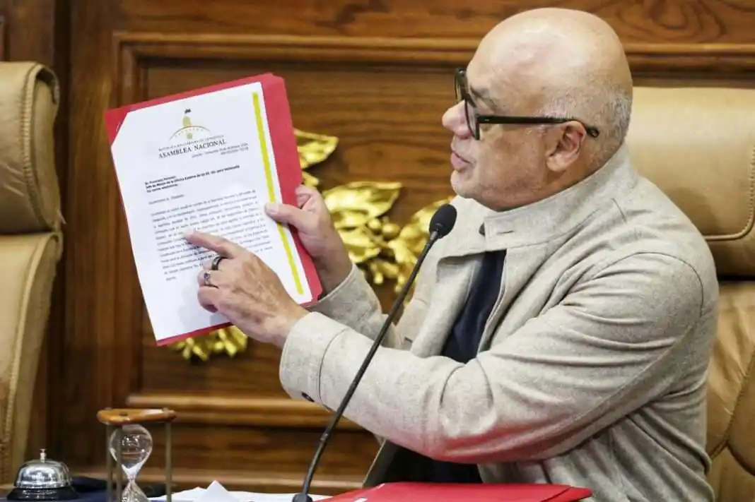 Jorge Rodríguez PEDIRÁ al fiscal APLICAR Ley Simón Bolívar a los integrantes de la AN 2015 (+Video)
